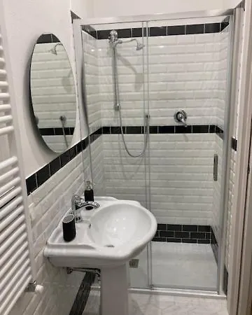 לינה וארוחת בוקר Maison Country 3*